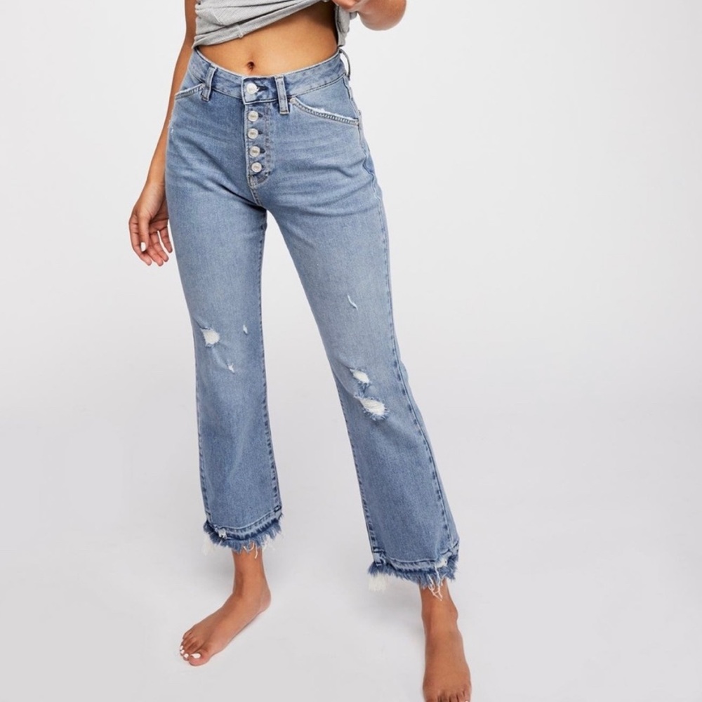 NWOT We The Free Dylan High Rise Bootcut Jeans Button Fly Distressed Siz…
